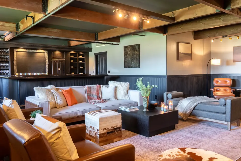 Fireside Lounge